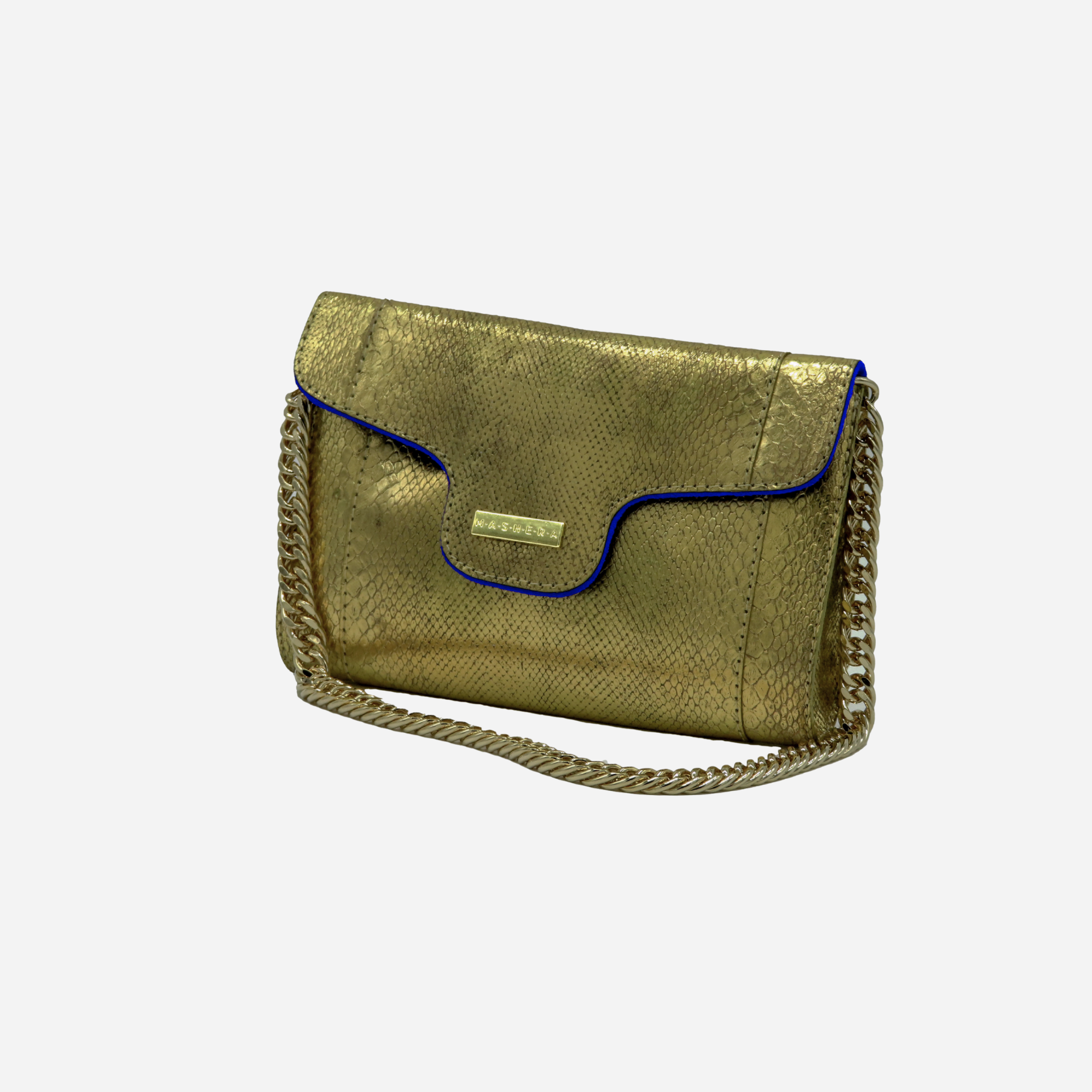 Clutch LISA en piel de pitón color dorado e interior azul gamuza - vista frontal con cadena dorada y tapa imantada