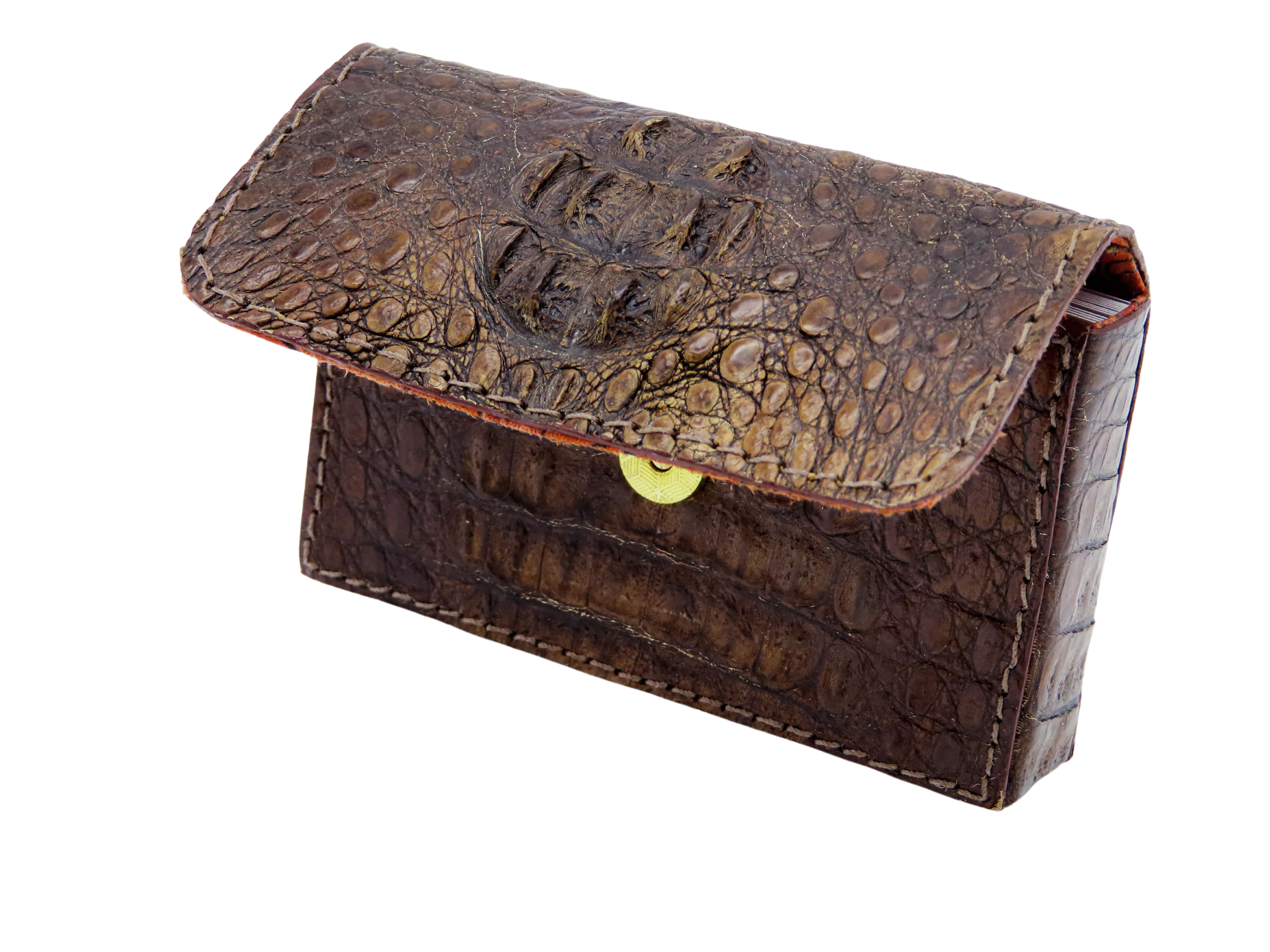Vista lateral porta-tarjetas MINIBOX en cocodrilo con cierre broche - diseño compacto elegante.